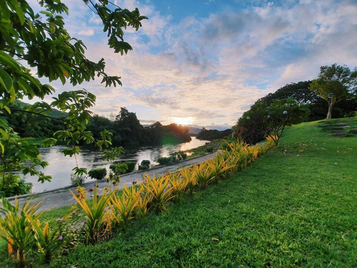 Aekpailin River Kwai Resort Kanchanaburi Eksteriør billede