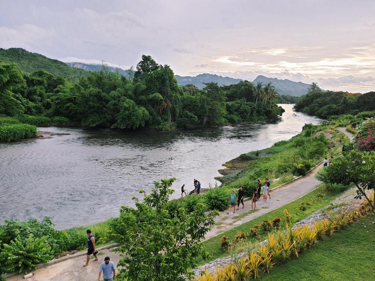Aekpailin River Kwai Resort Kanchanaburi Eksteriør billede